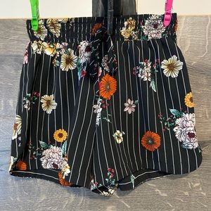 Black stripped floral shorts